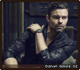 Daniel Gillies 02